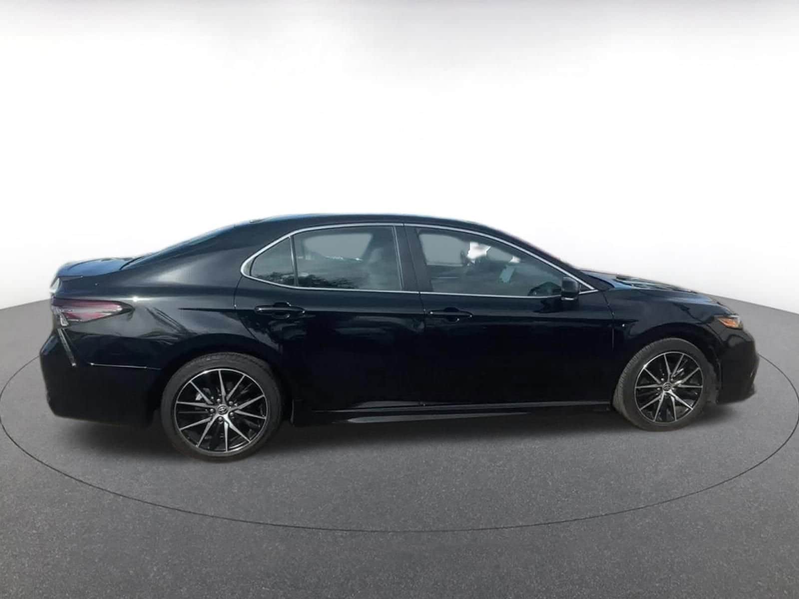 Thumbnail: 2024 Toyota Camry - 15