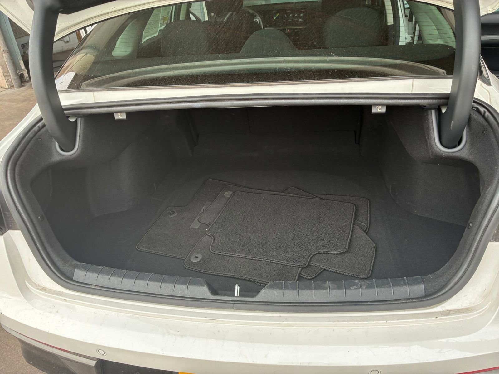 Thumbnail: 2025 Kia K5 - 31