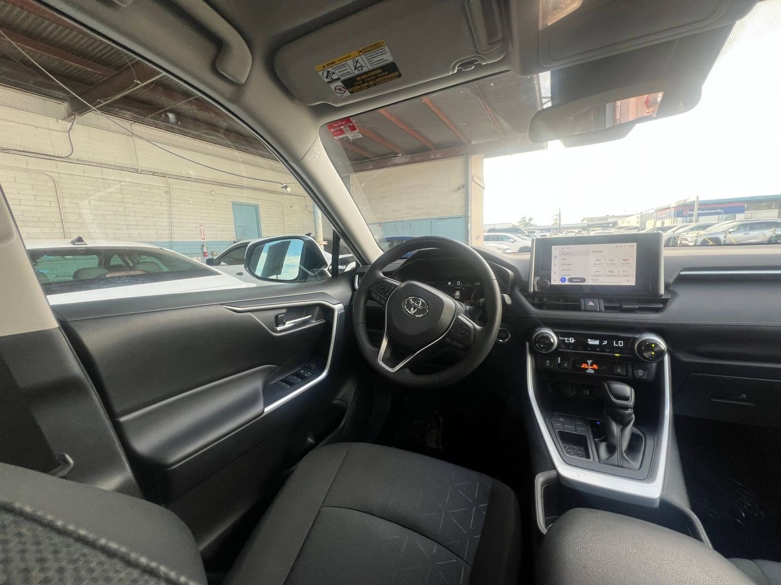 Thumbnail: 2025 Toyota RAV4 - 34