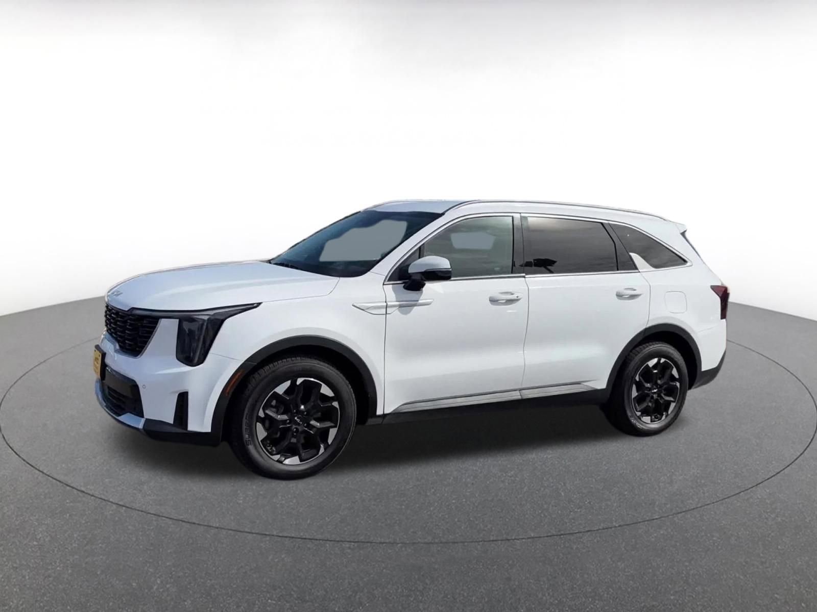 Thumbnail: 2024 Kia Sorento - 8