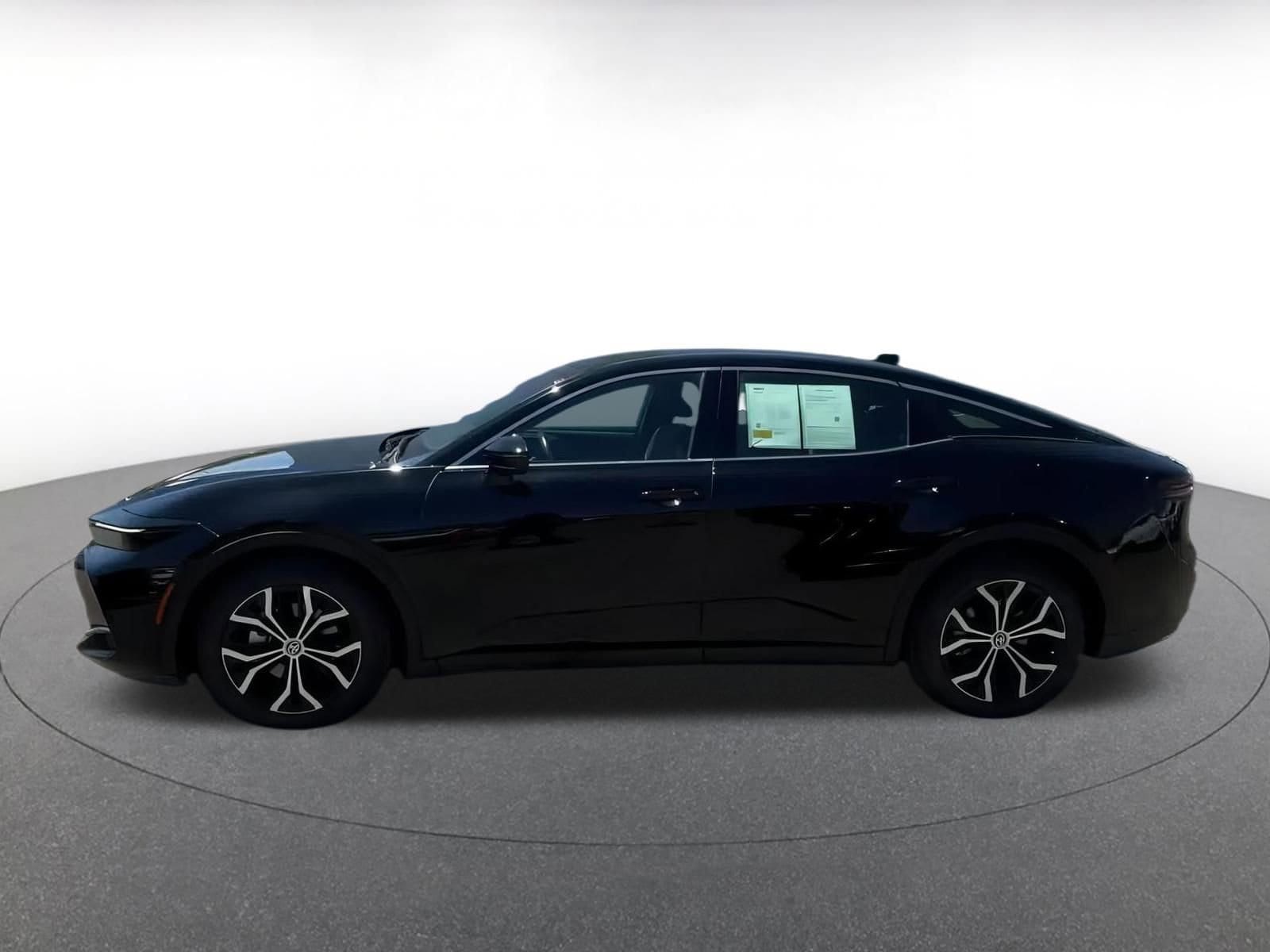 Thumbnail: 2024 Toyota Crown - 10