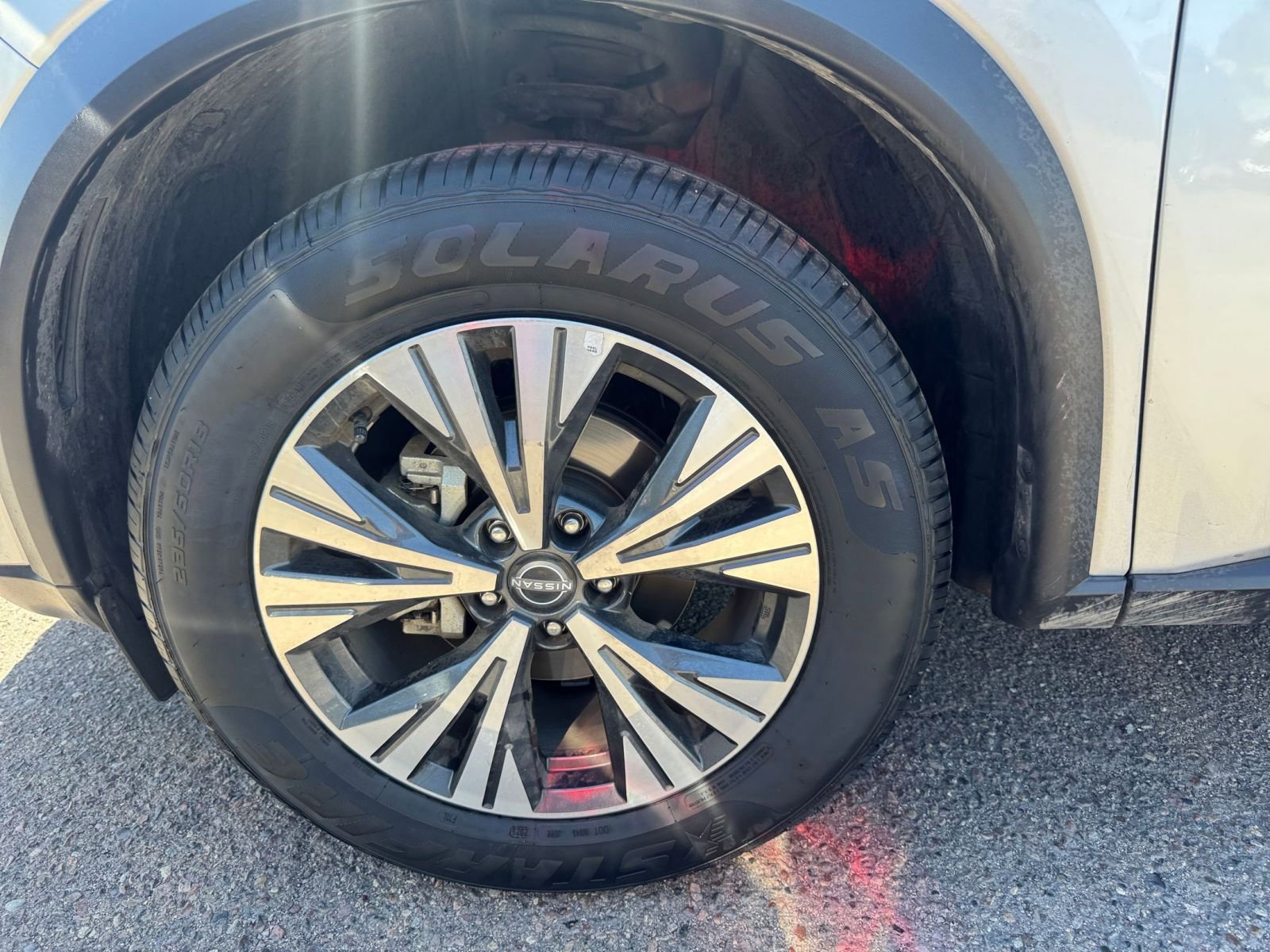 Thumbnail: 2023 Nissan Rogue - 31