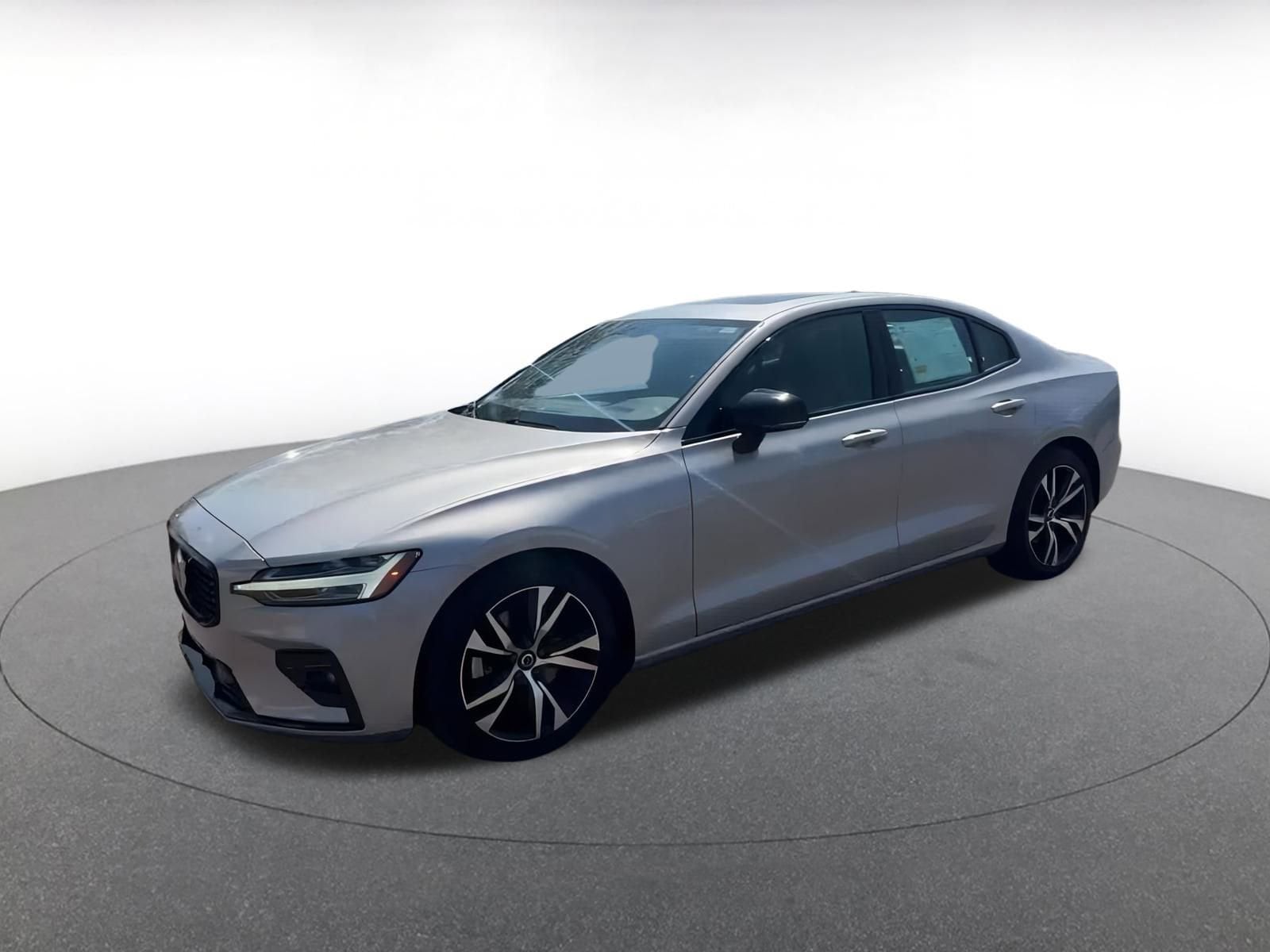 Thumbnail: 2024 Volvo S60 - 7