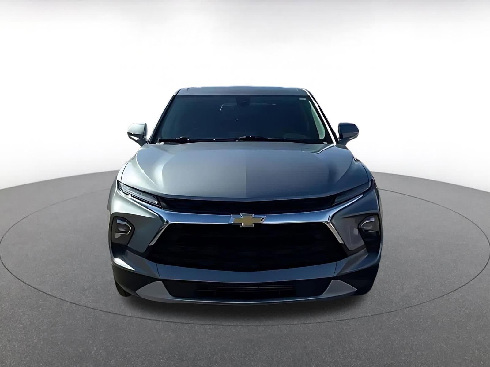 Thumbnail: 2025 Chevrolet Blazer - 4