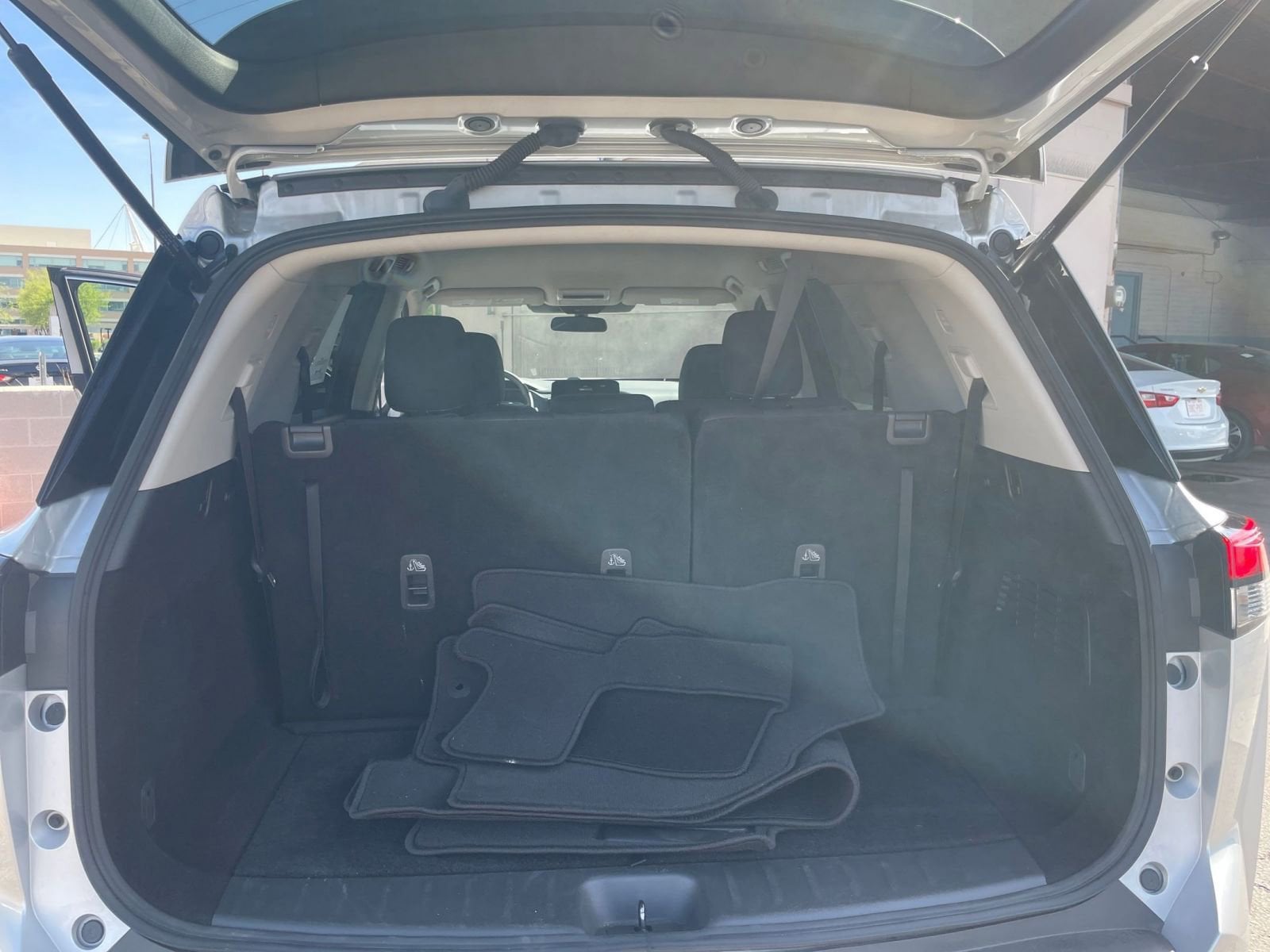 2024 Nissan Pathfinder S 30