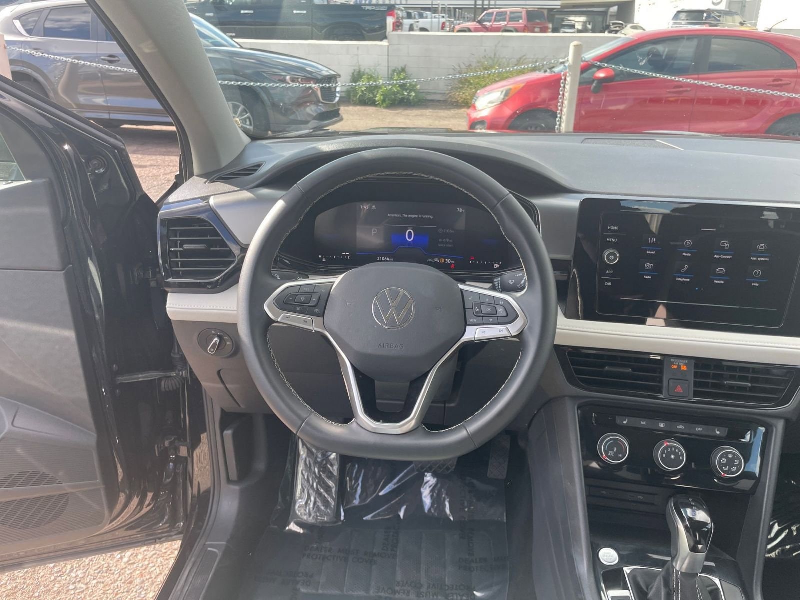 Thumbnail: 2025 Volkswagen Taos - 25