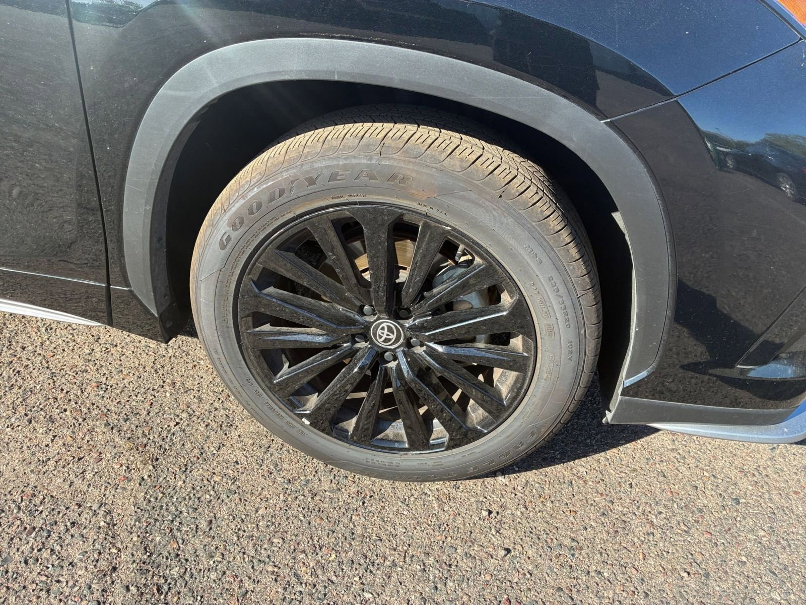 Thumbnail: 2025 Toyota Highlander - 32