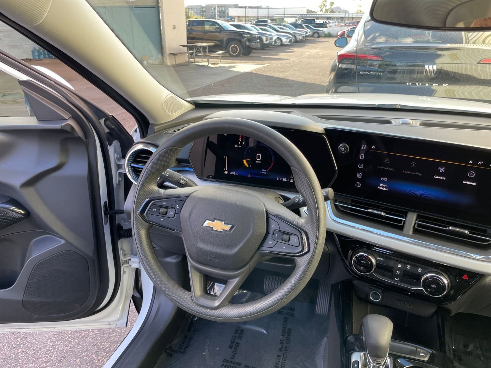 Thumbnail: 2025 Chevrolet Trax - 33