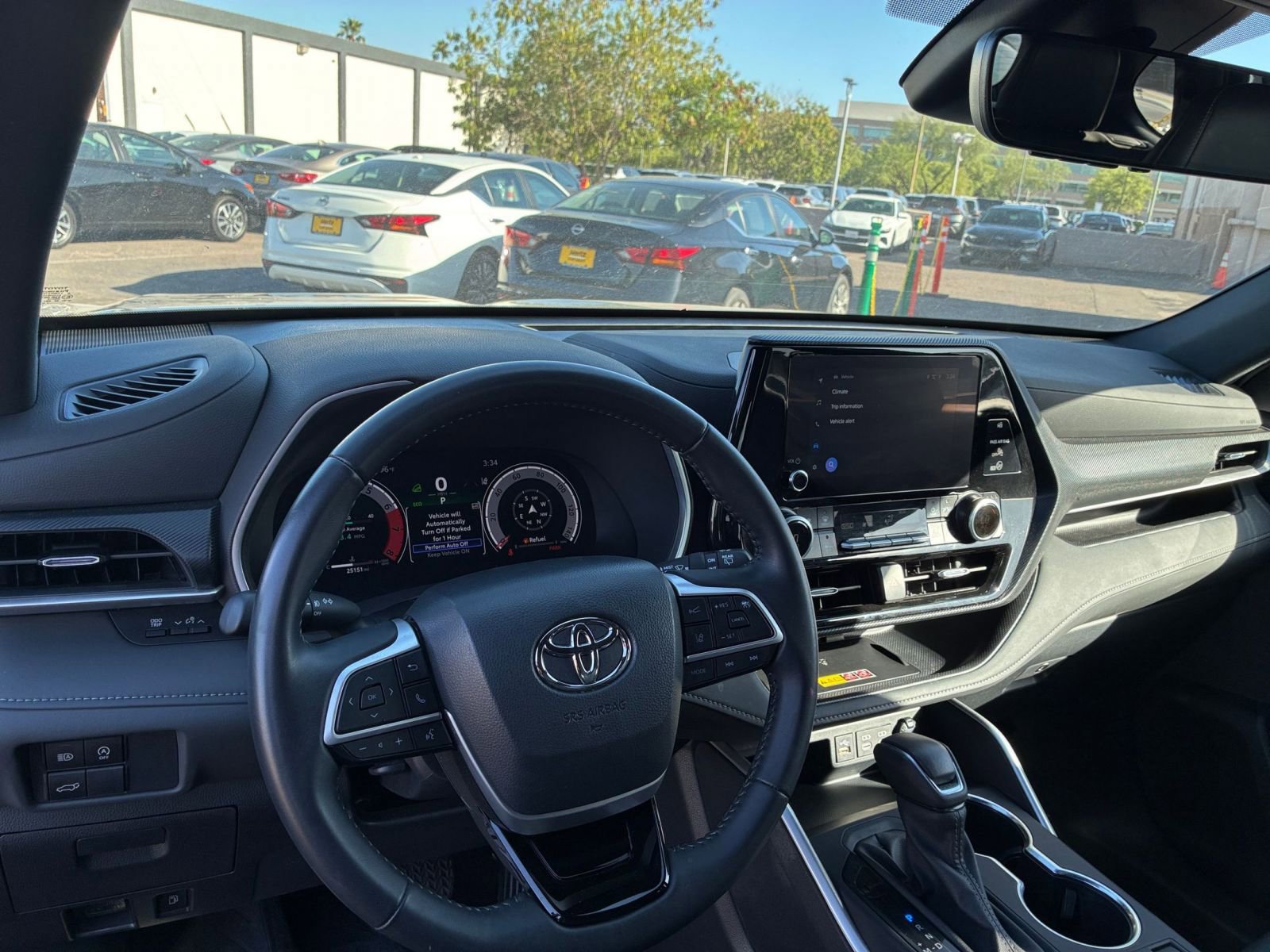 Thumbnail: 2025 Toyota Highlander - 35