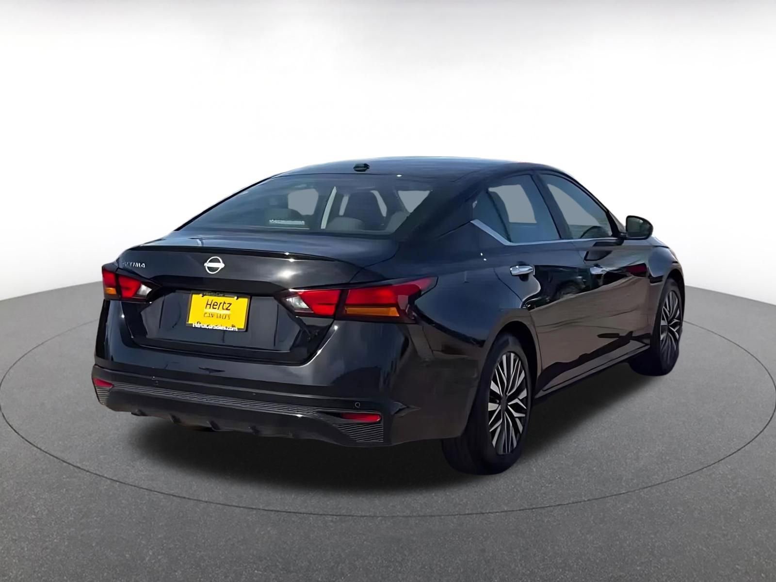 Thumbnail: 2025 Nissan Altima - 15