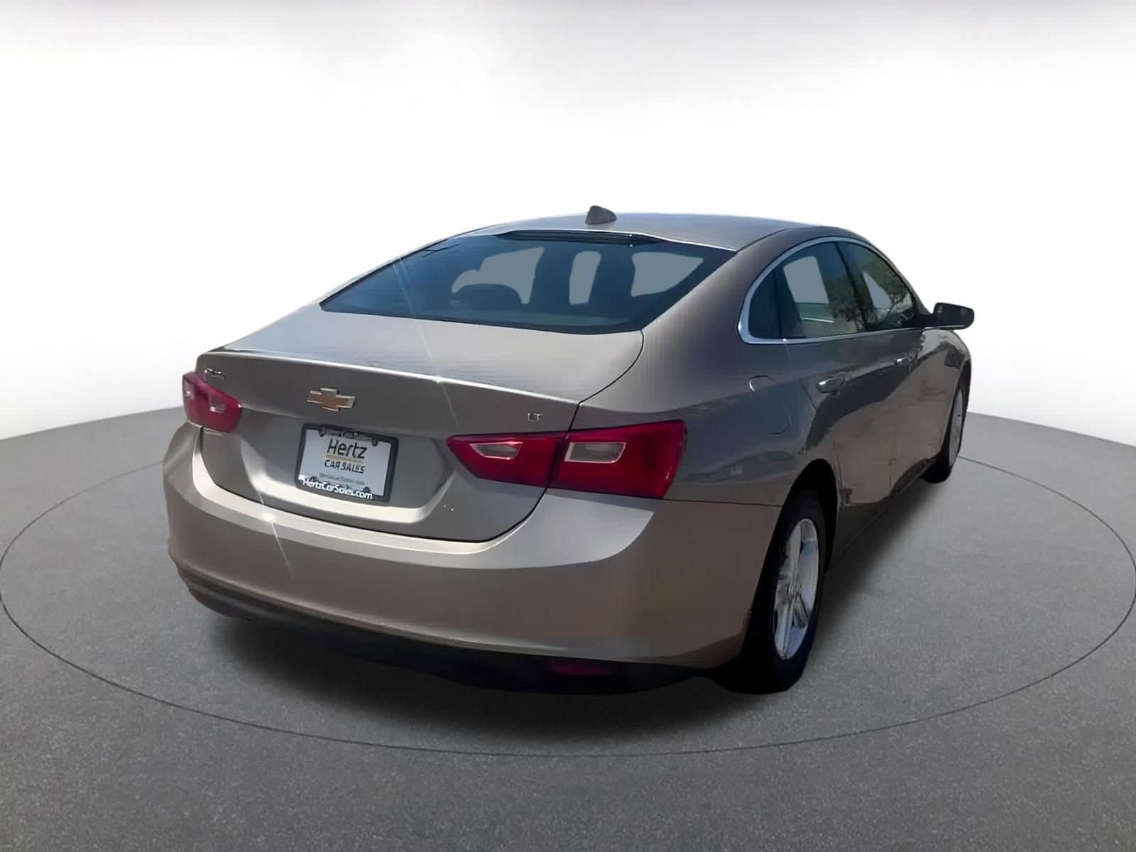 Thumbnail: 2023 Chevrolet Malibu - 15