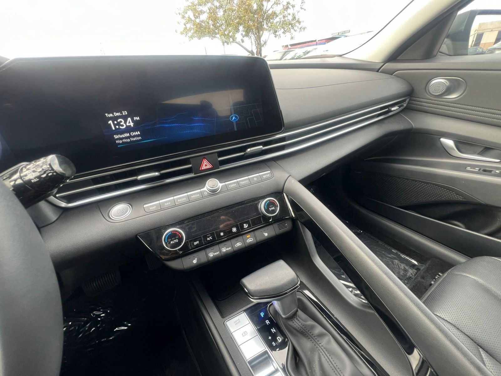 Thumbnail: 2025 Hyundai Elantra - 21