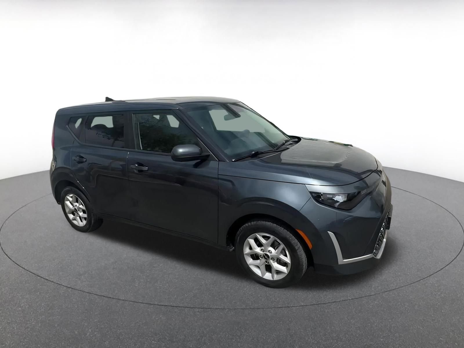 2024 Kia Soul LX 2