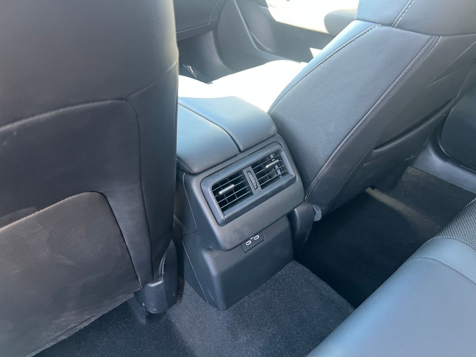 Thumbnail: 2025 Mazda CX-50 - 25