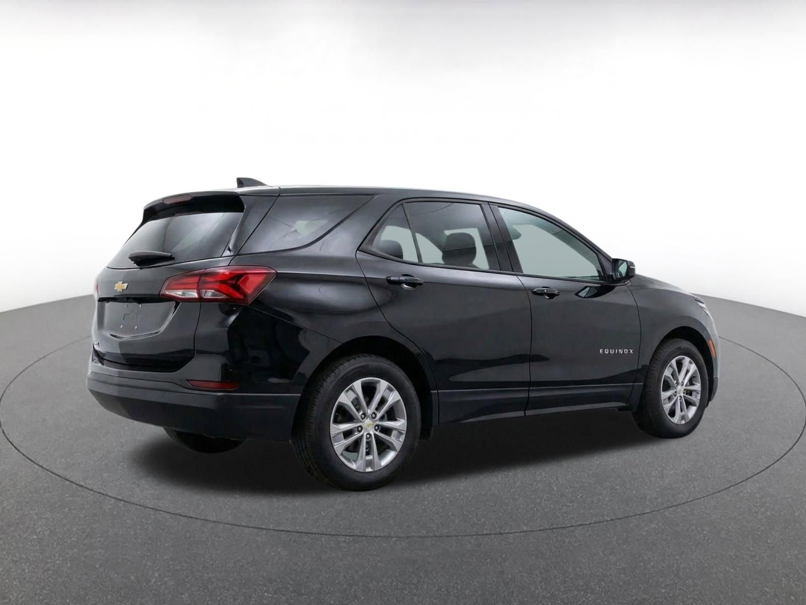 Thumbnail: 2025 Chevrolet Equinox - 9