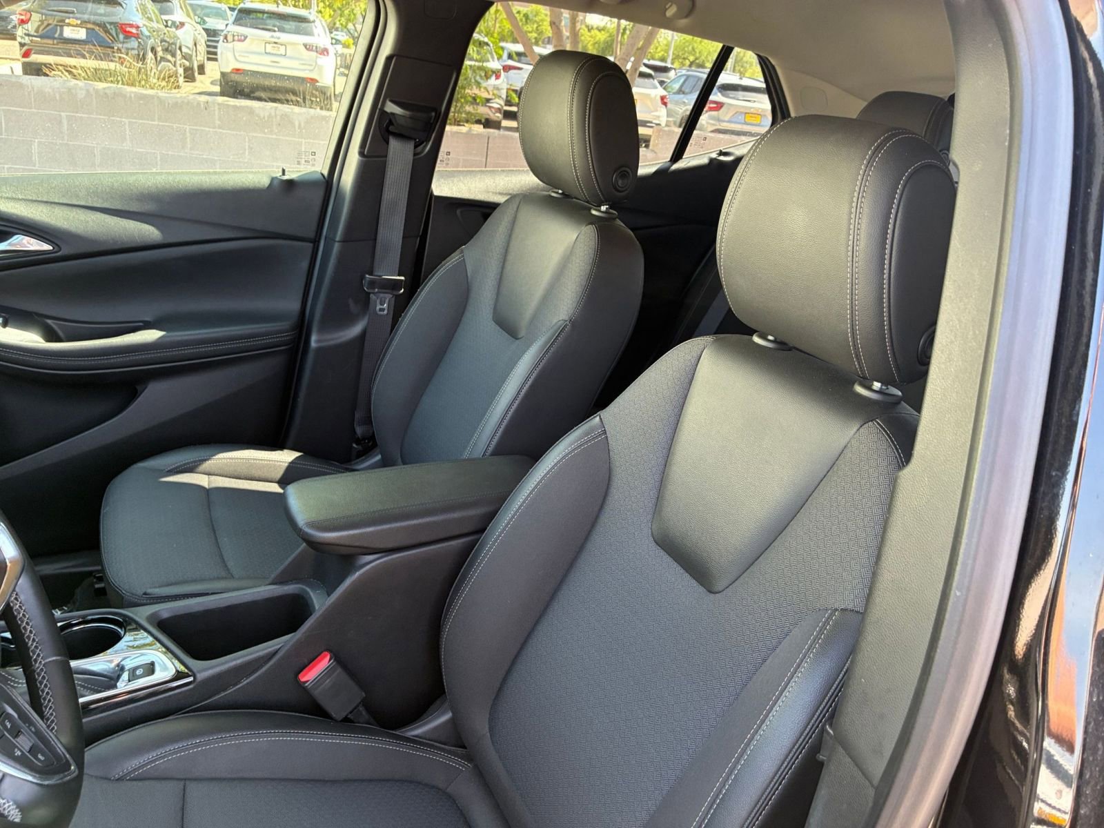 Thumbnail: 2025 Buick Encore GX - 35