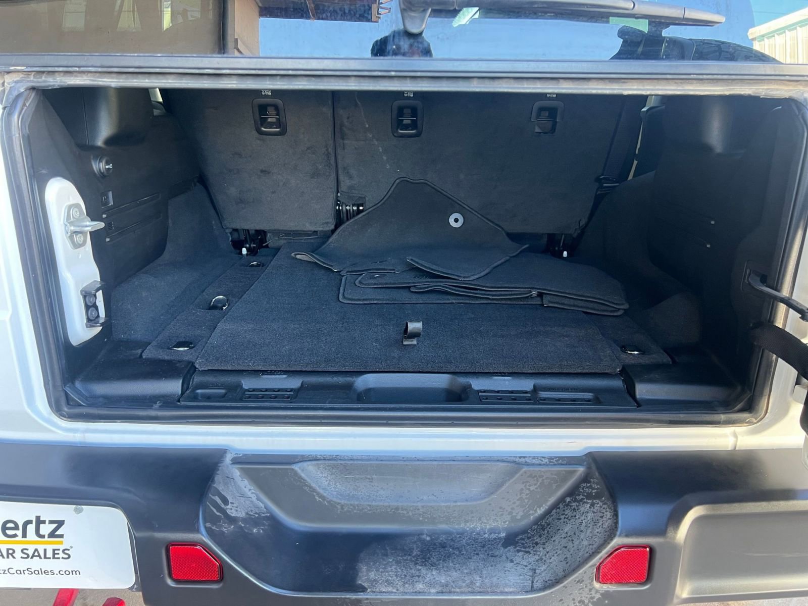 Thumbnail: 2025 Jeep Wrangler - 31