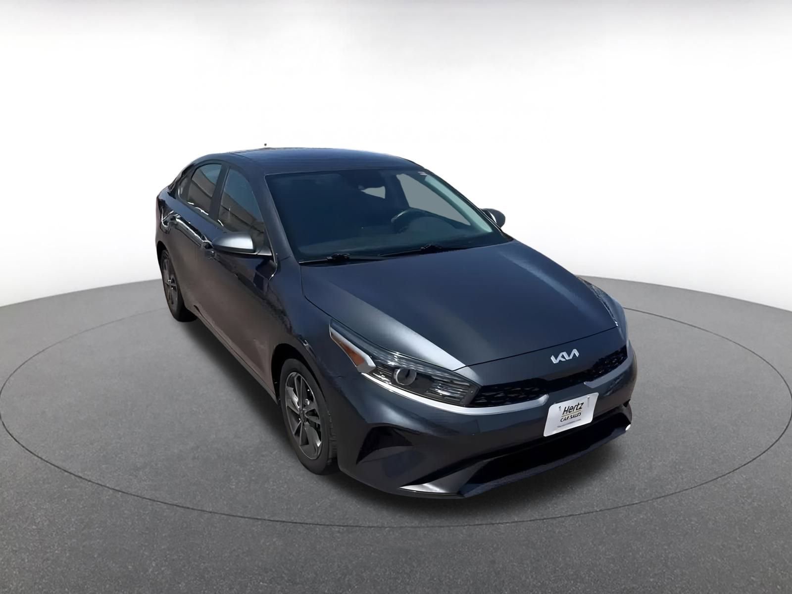 Thumbnail: 2023 Kia Forte - 3