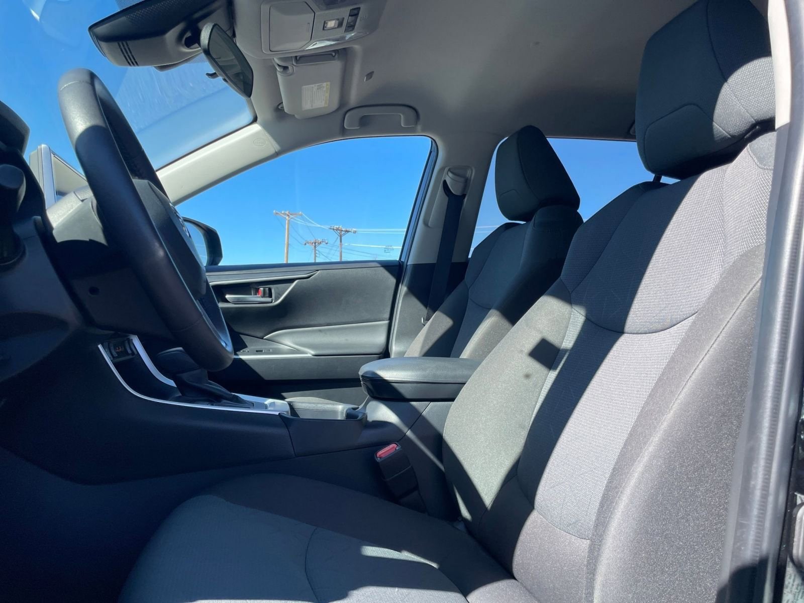 Thumbnail: 2025 Toyota RAV4 - 27