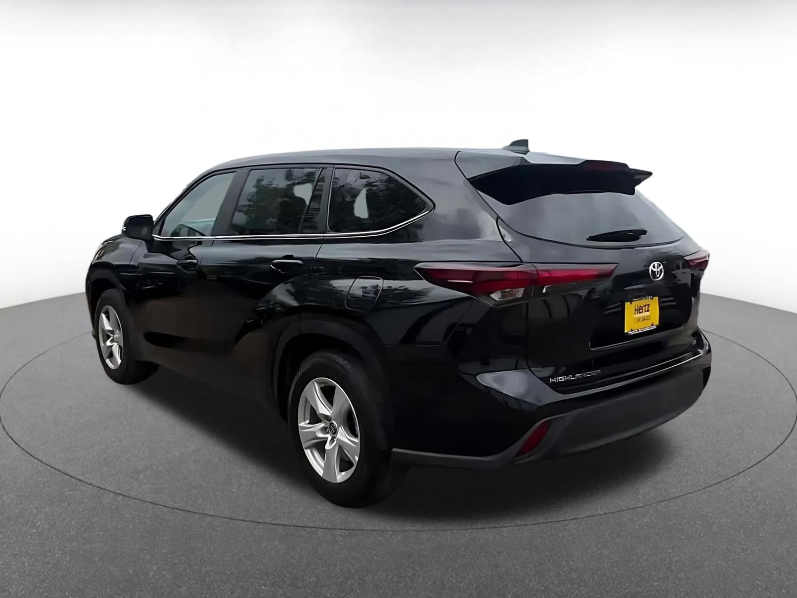 Thumbnail: 2025 Toyota Highlander - 11