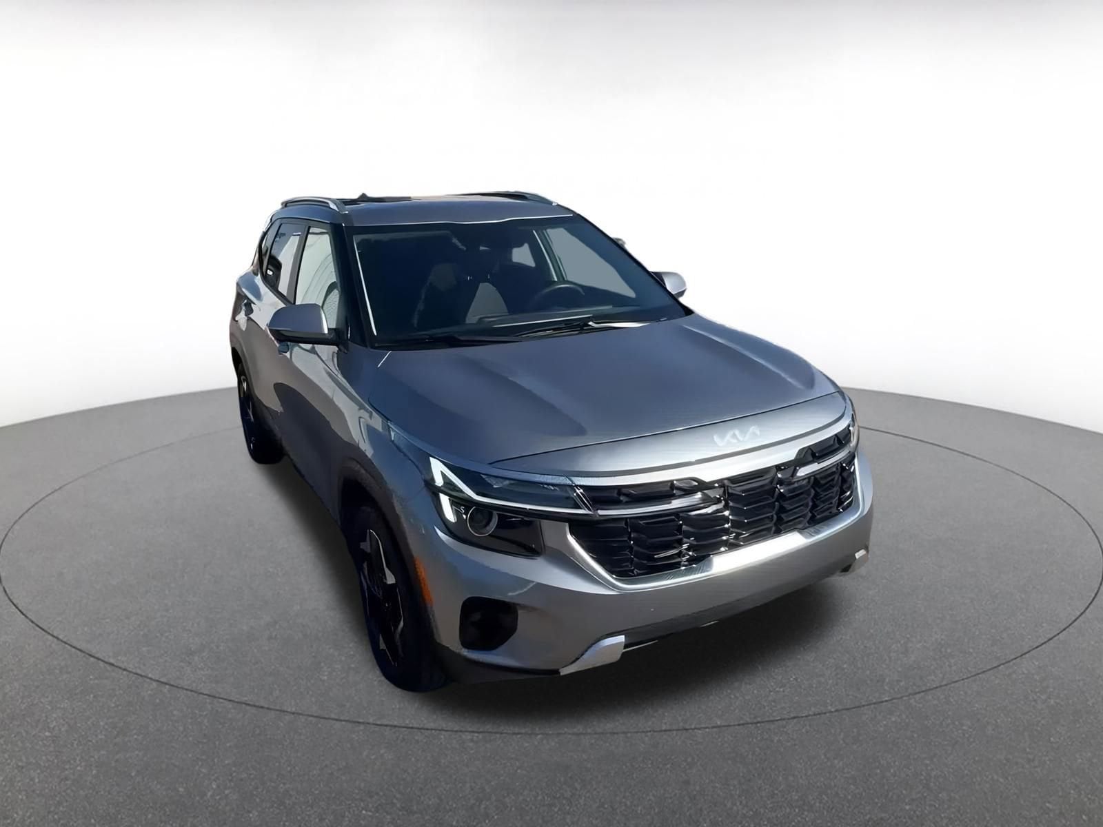 Thumbnail: 2025 Kia Seltos - 3