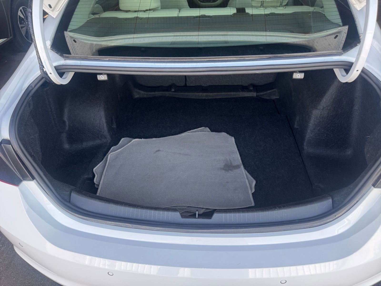 Thumbnail: 2024 Chevrolet Malibu - 31