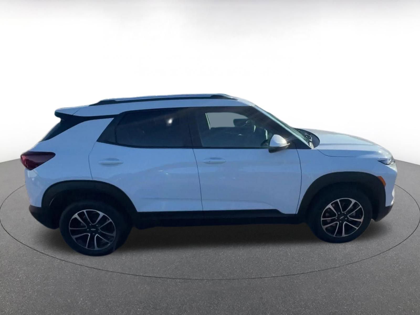 Thumbnail: 2025 Chevrolet TrailBlazer - 16