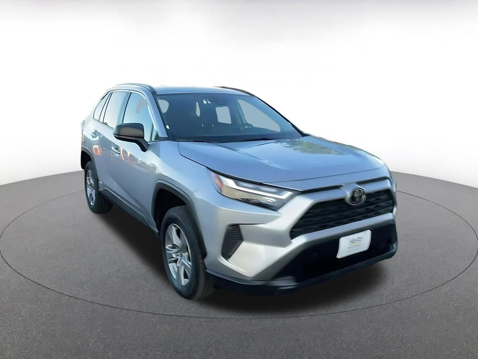Thumbnail: 2025 Toyota RAV4 - 3