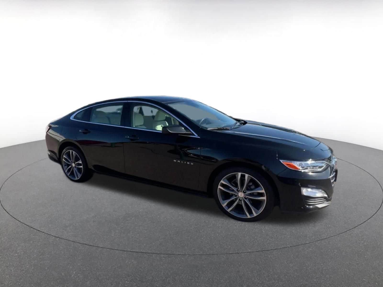 Thumbnail: 2024 Chevrolet Malibu - 2