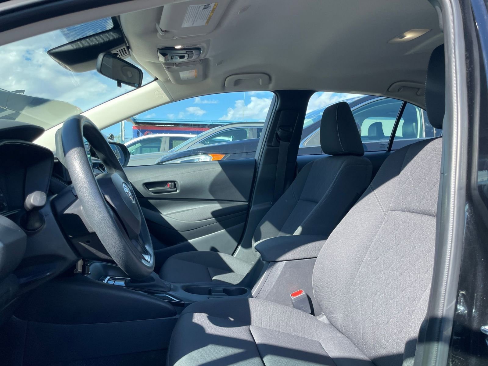 Thumbnail: 2025 Toyota Corolla - 25