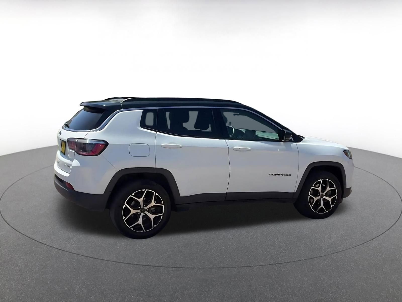 Thumbnail: 2025 Jeep Compass - 15