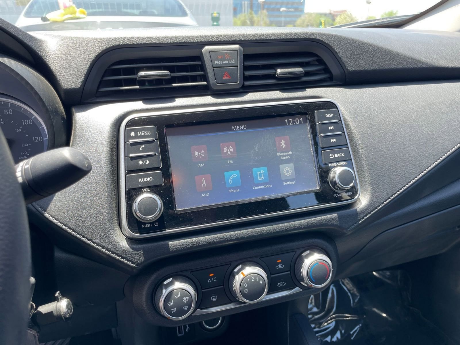 2024 Nissan Versa S 21