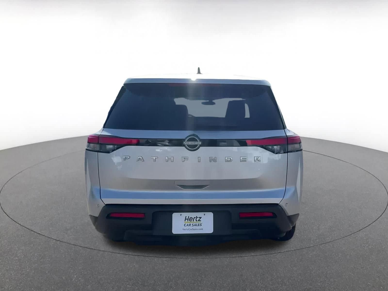 2024 Nissan Pathfinder S 12