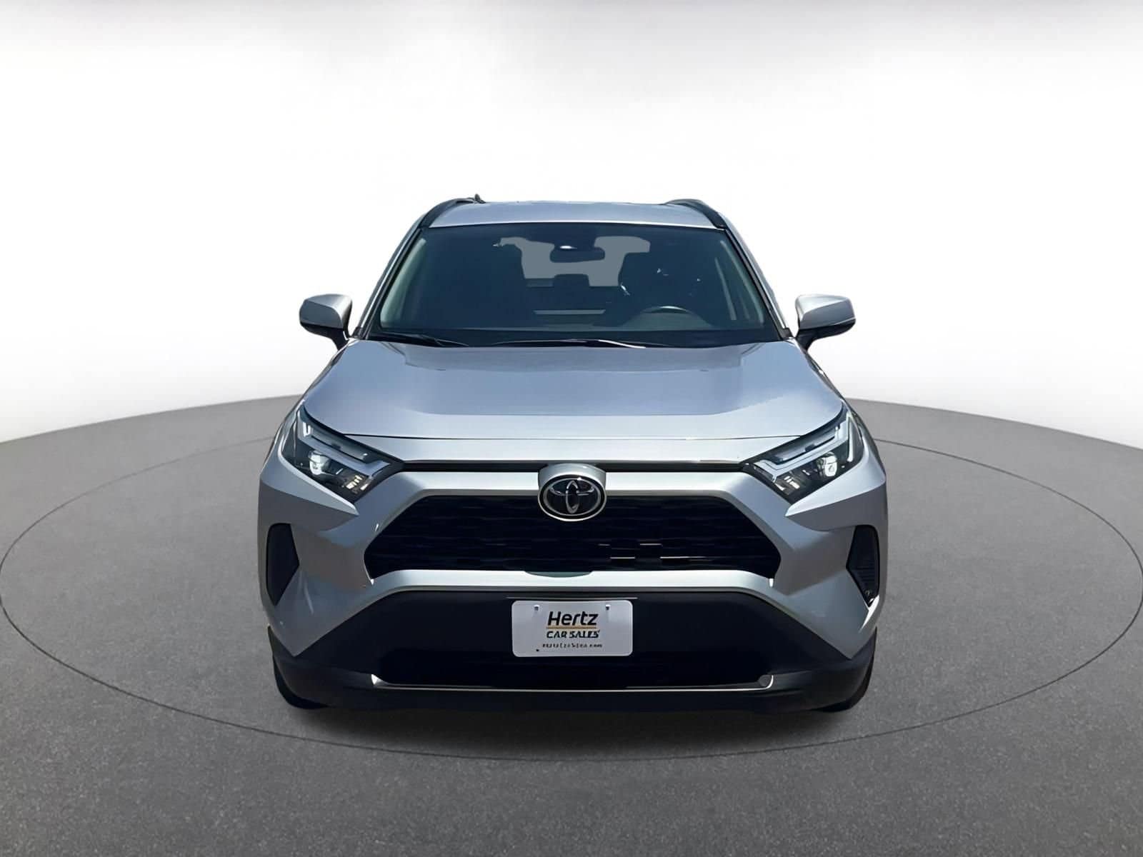 2024 Toyota RAV4 XLE 3