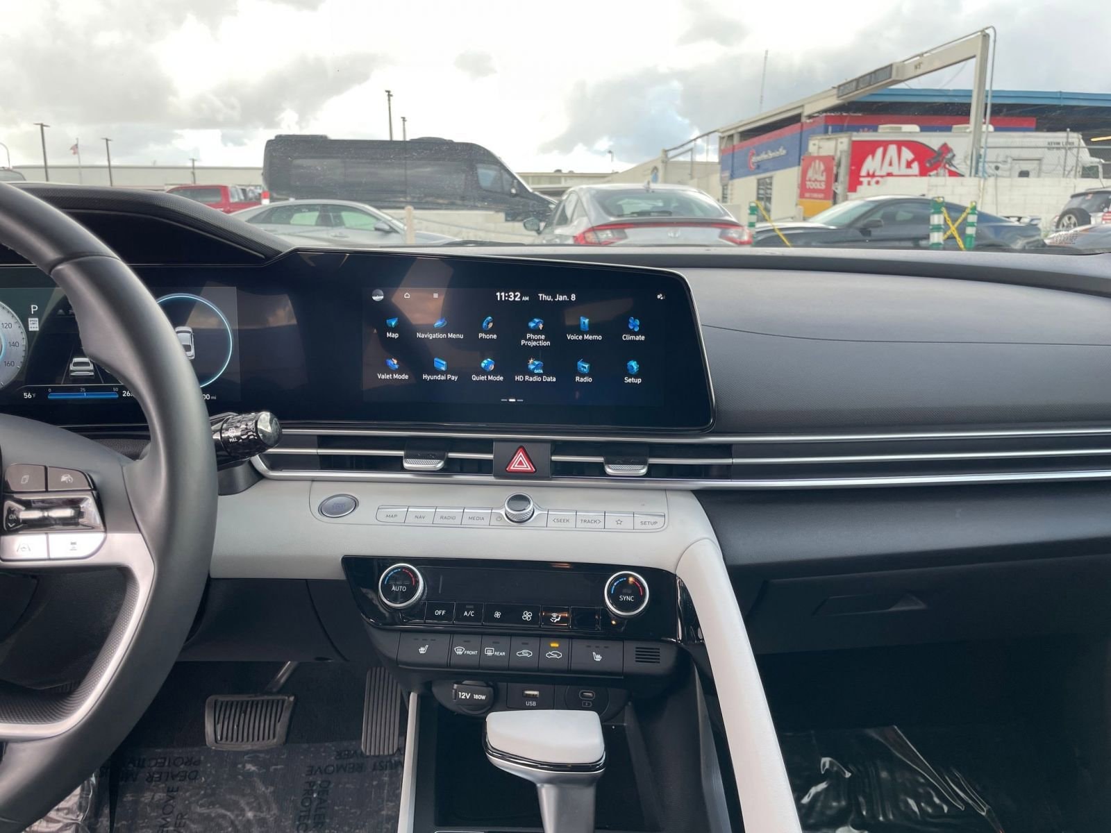 Thumbnail: 2025 Hyundai Elantra - 18