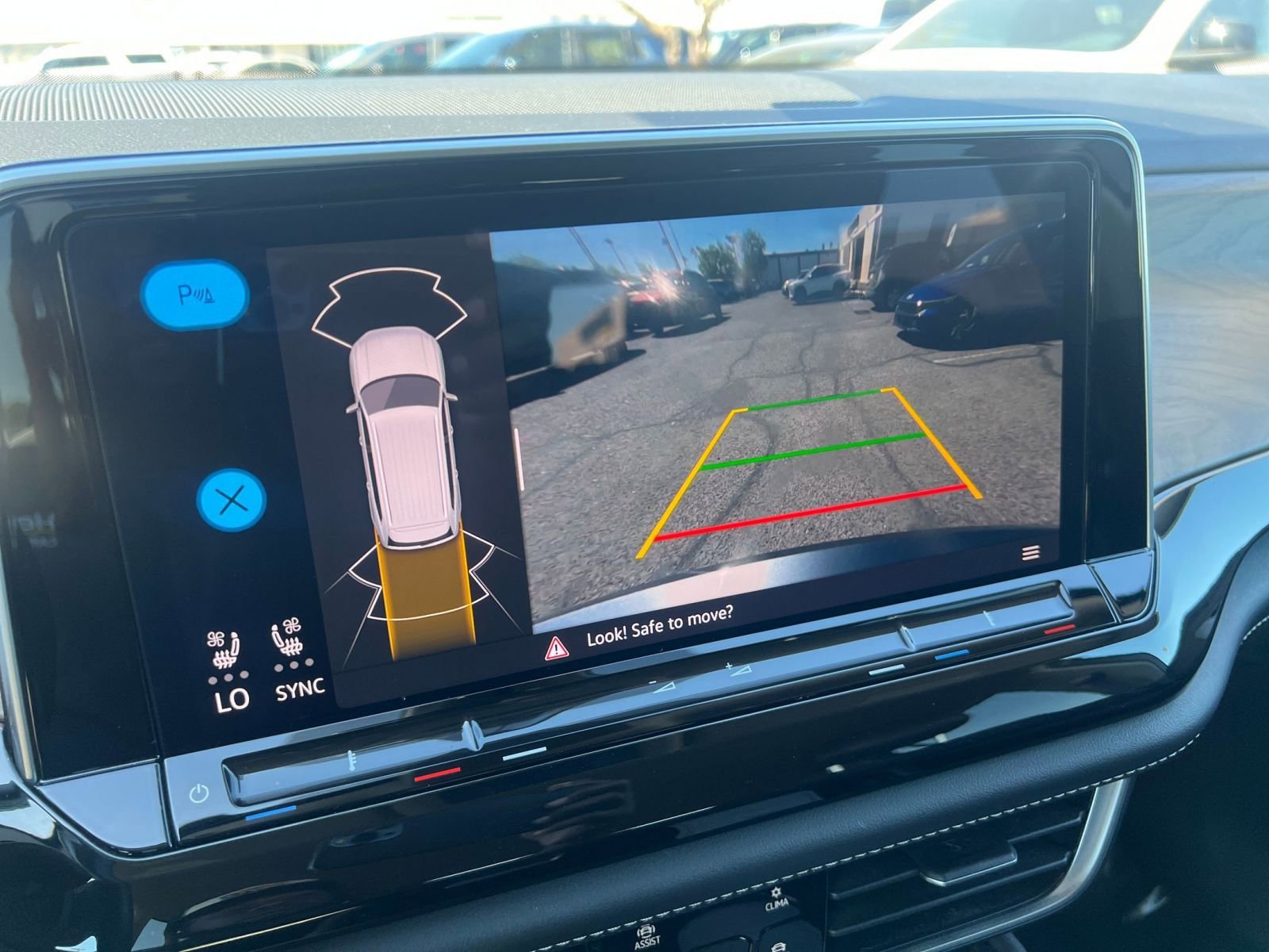 Thumbnail: 2025 Volkswagen Atlas - 27