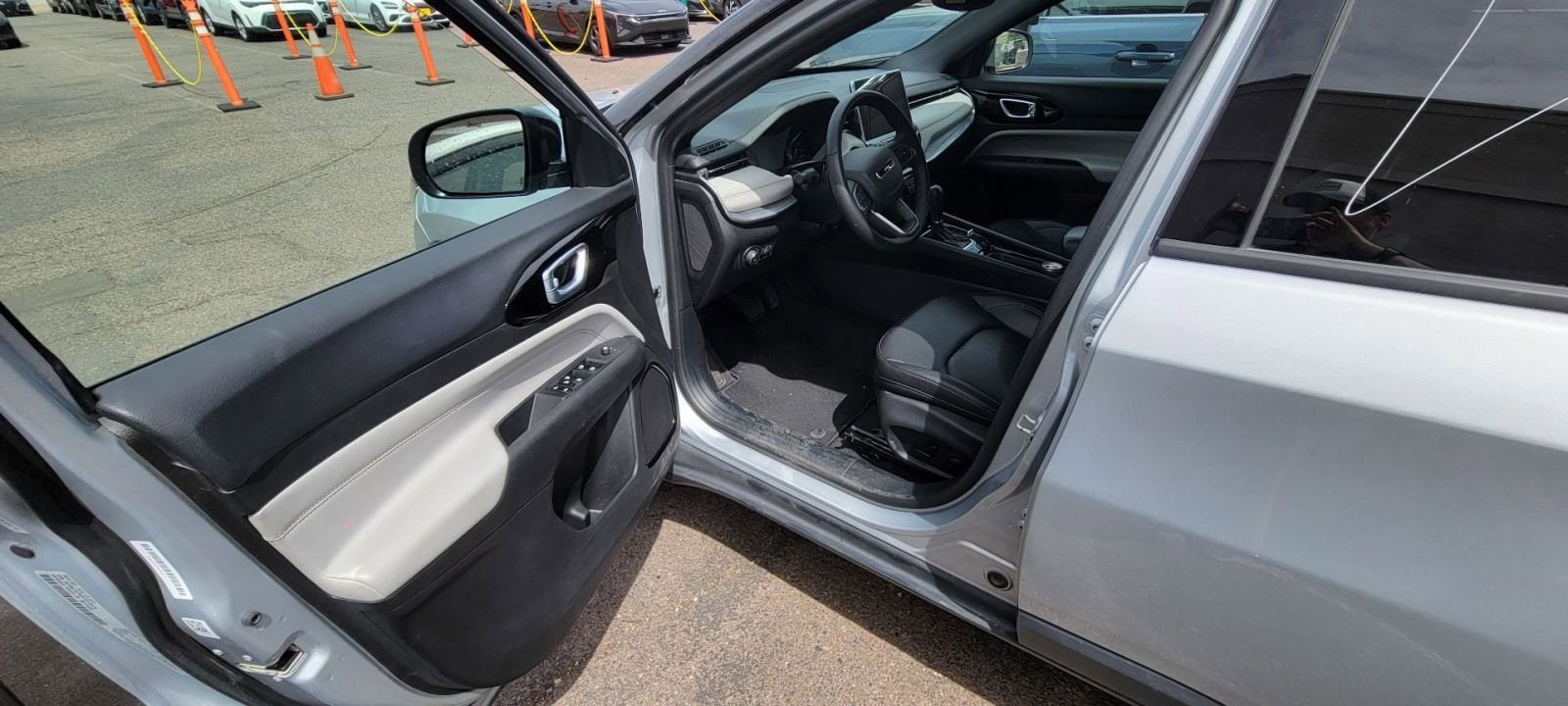 Thumbnail: 2025 Jeep Compass - 8