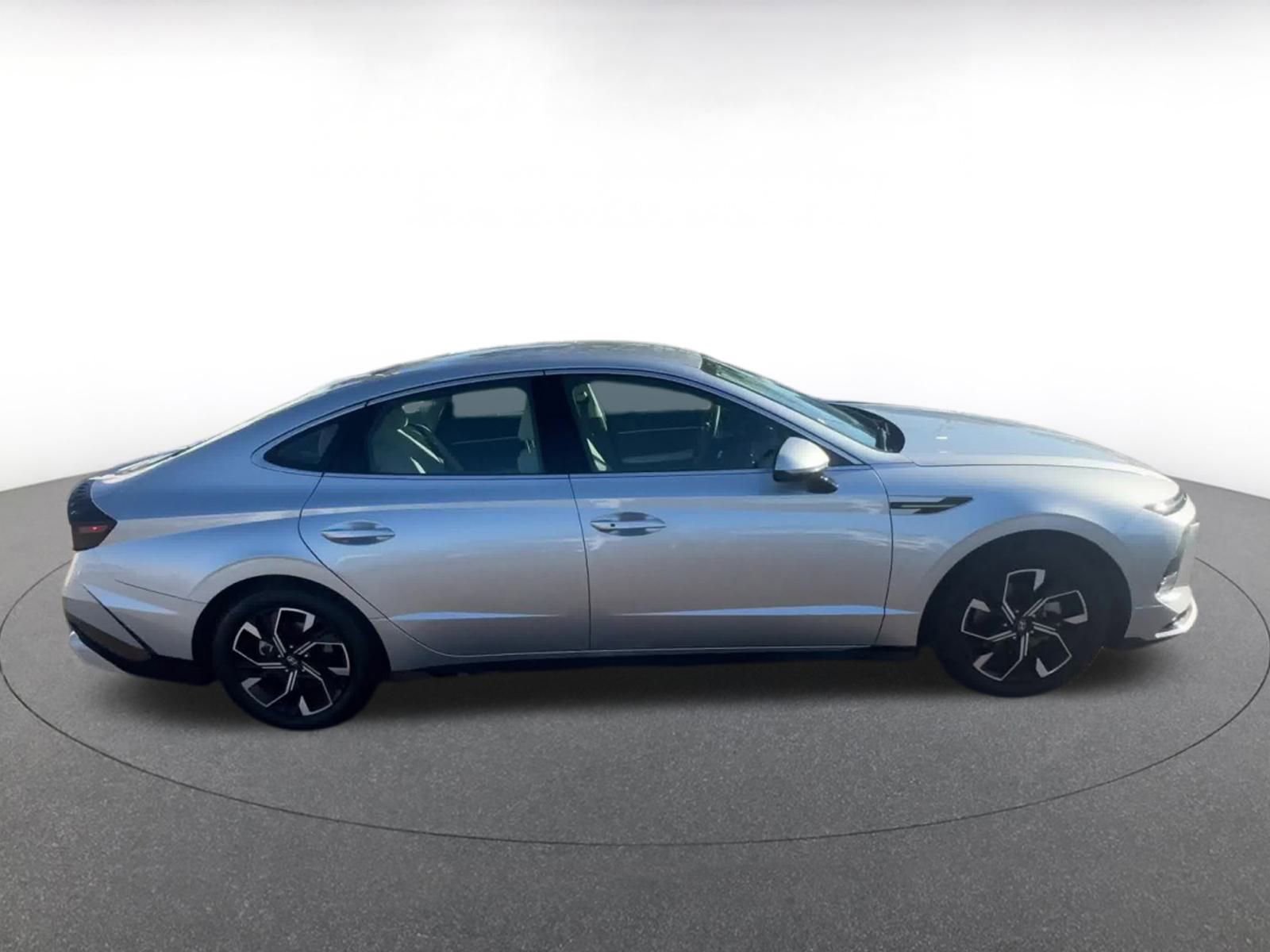 Thumbnail: 2025 Hyundai Sonata - 16