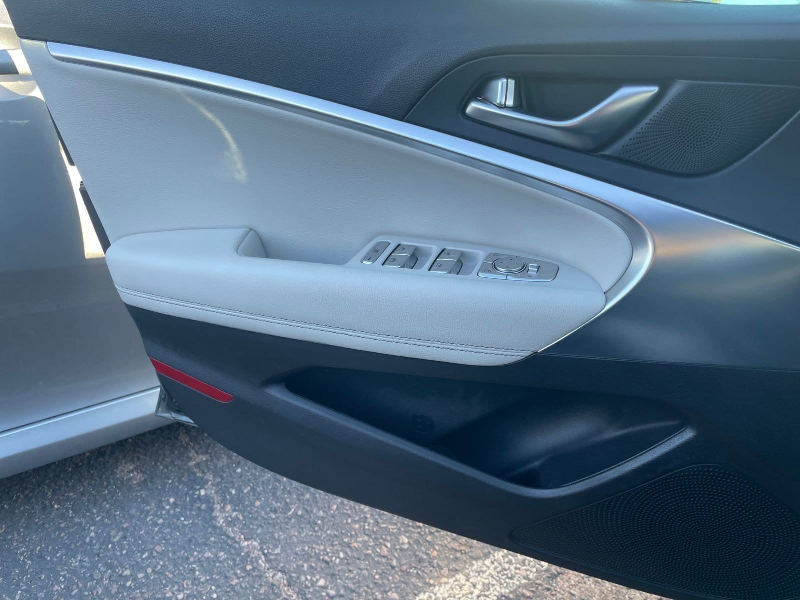 Thumbnail: 2025 Genesis G70 - 20