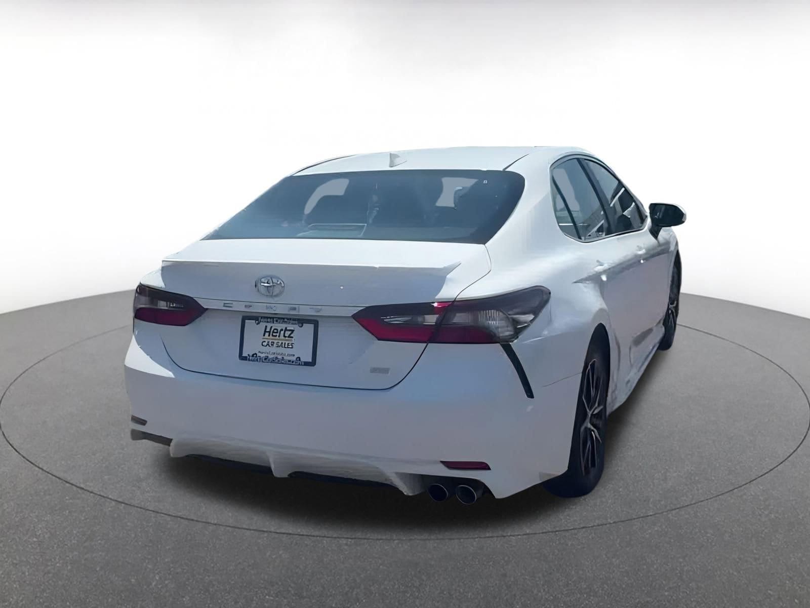 Thumbnail: 2024 Toyota Camry - 12