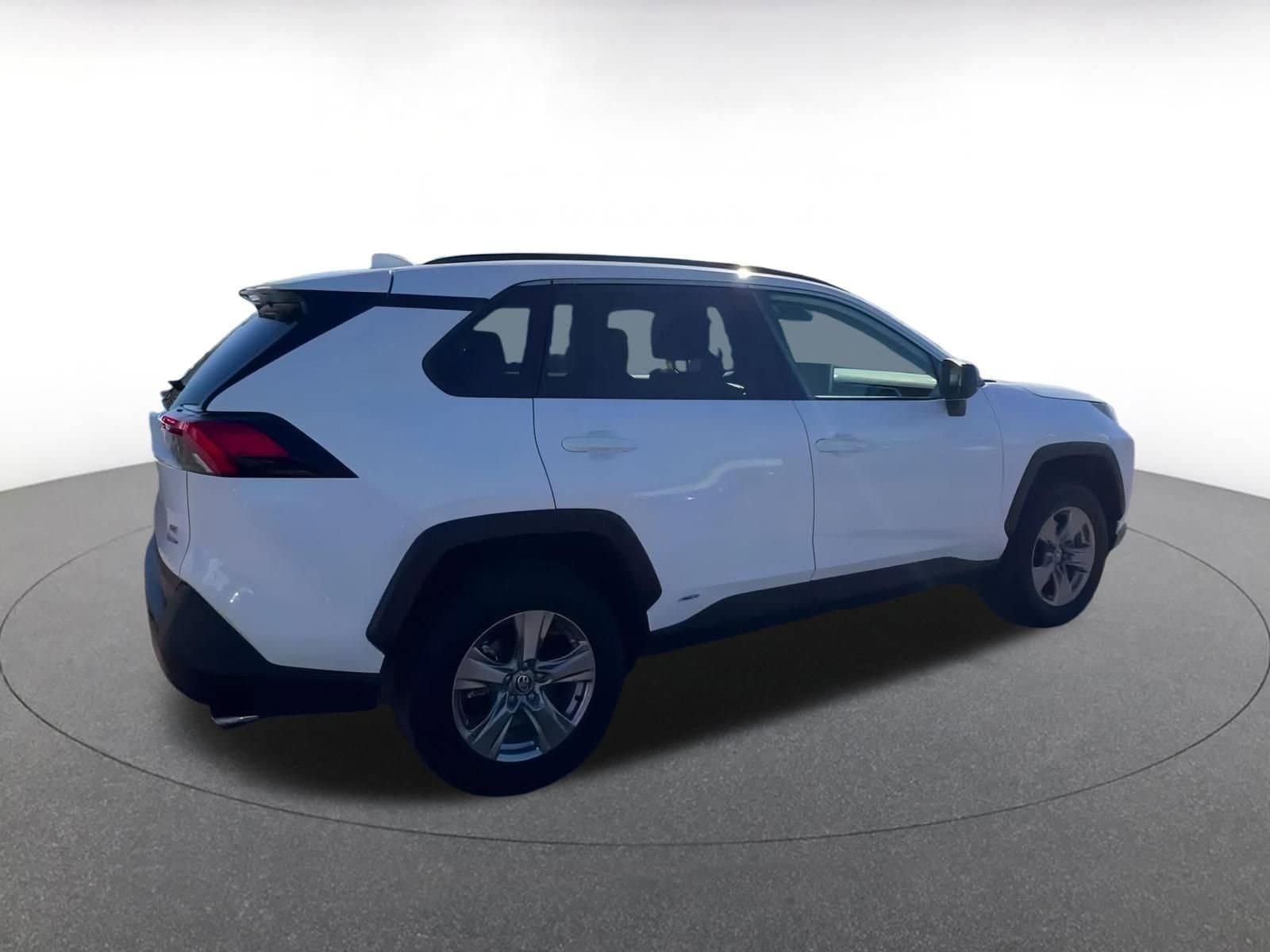 Thumbnail: 2025 Toyota RAV4 - 15