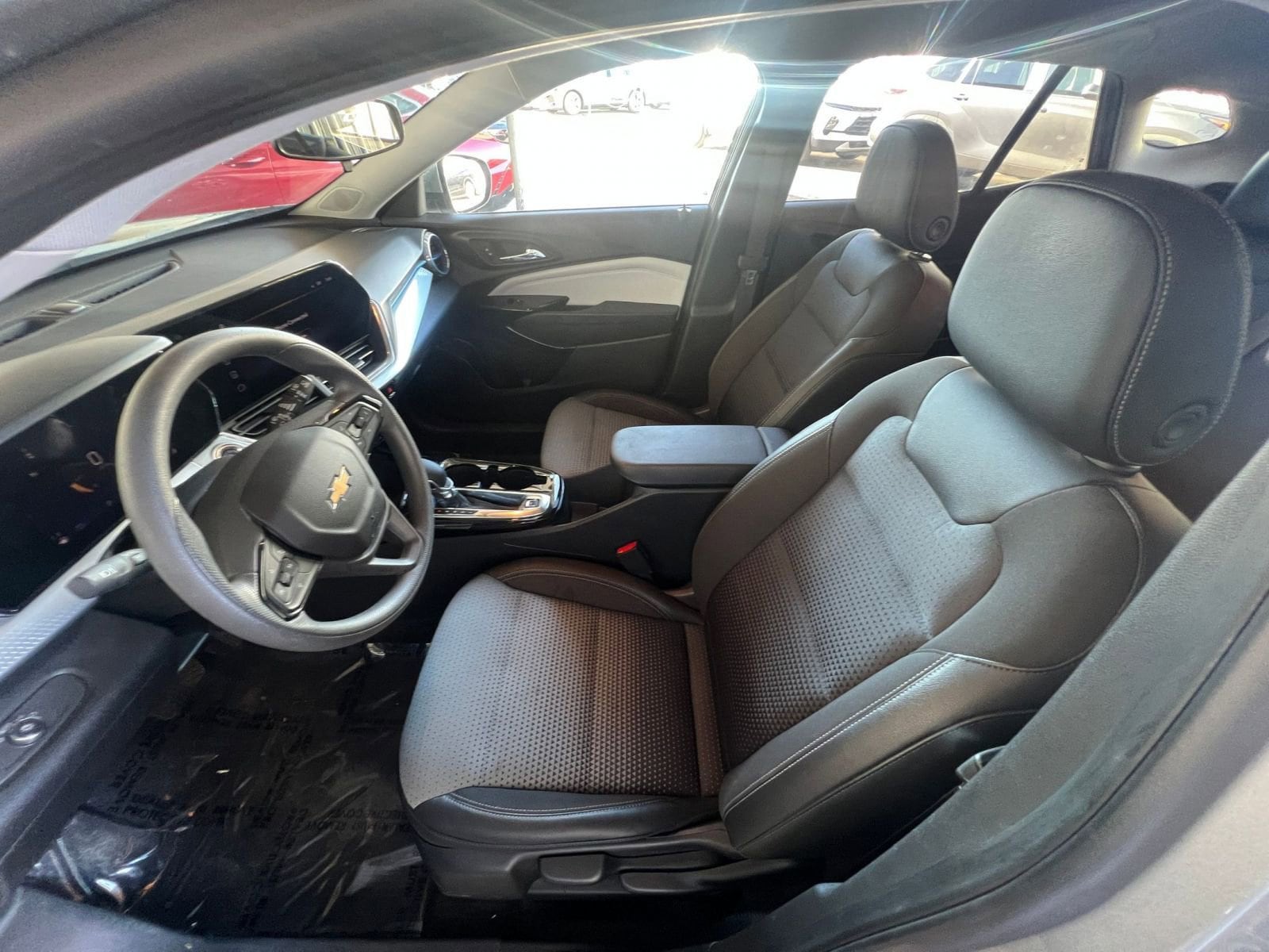 Thumbnail: 2025 Chevrolet Trax - 27