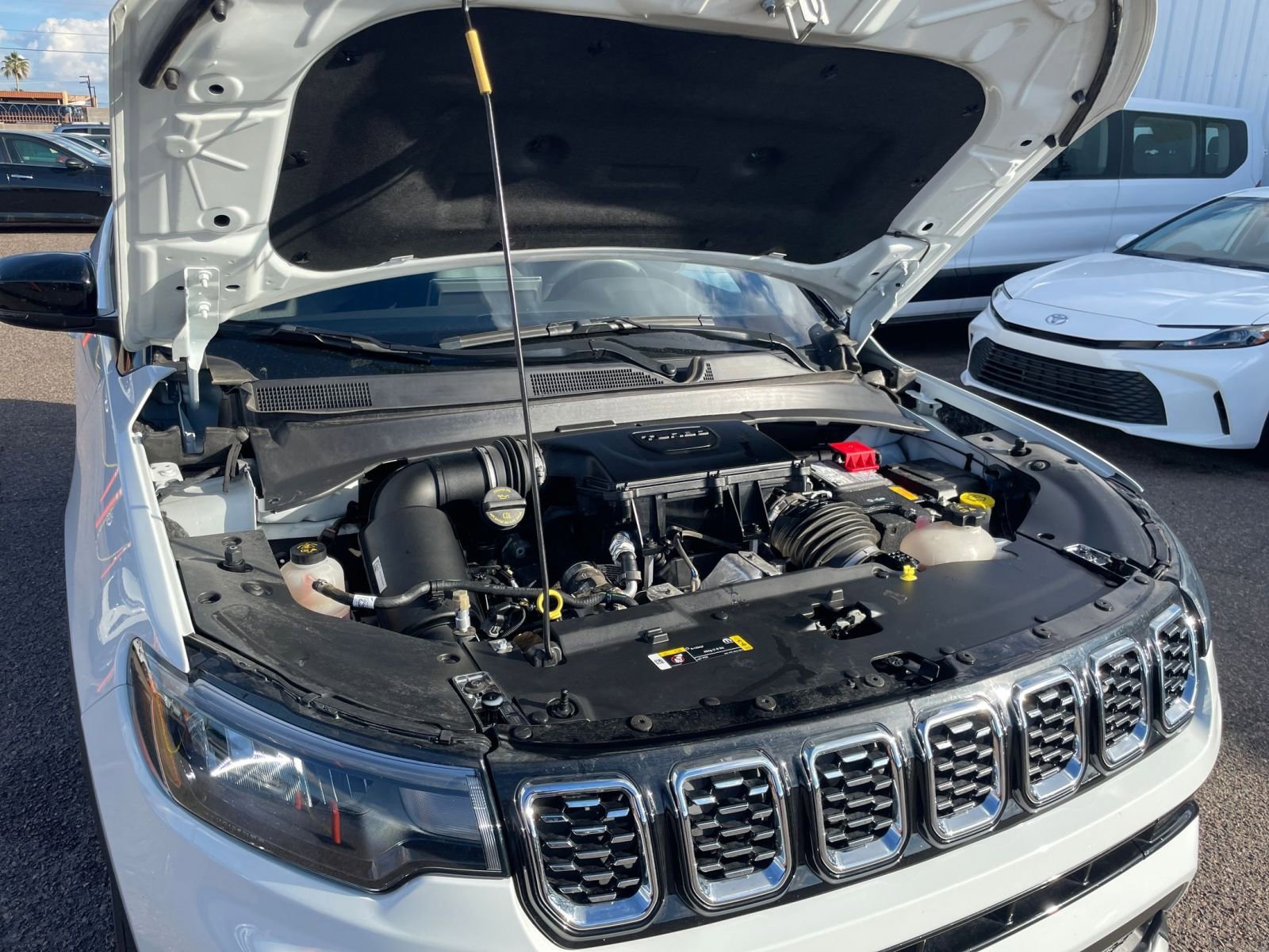 Thumbnail: 2025 Jeep Compass - 32