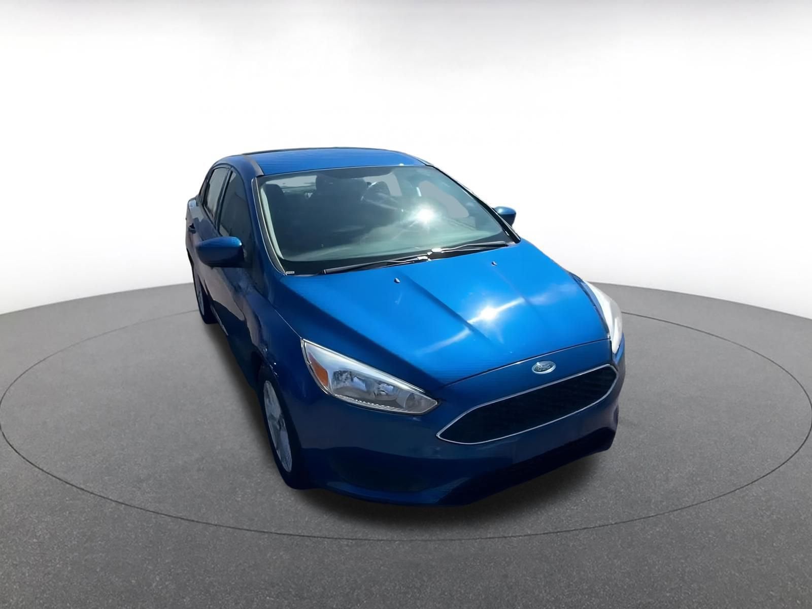 Thumbnail: 2018 Ford Focus - 3