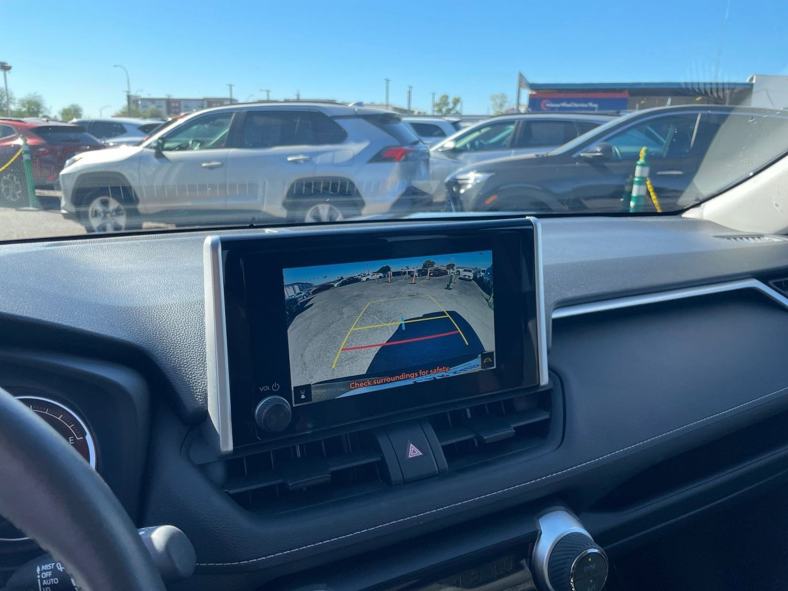 Thumbnail: 2025 Toyota RAV4 - 17