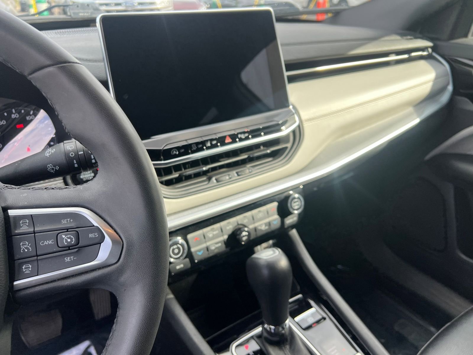 Thumbnail: 2025 Jeep Compass - 17