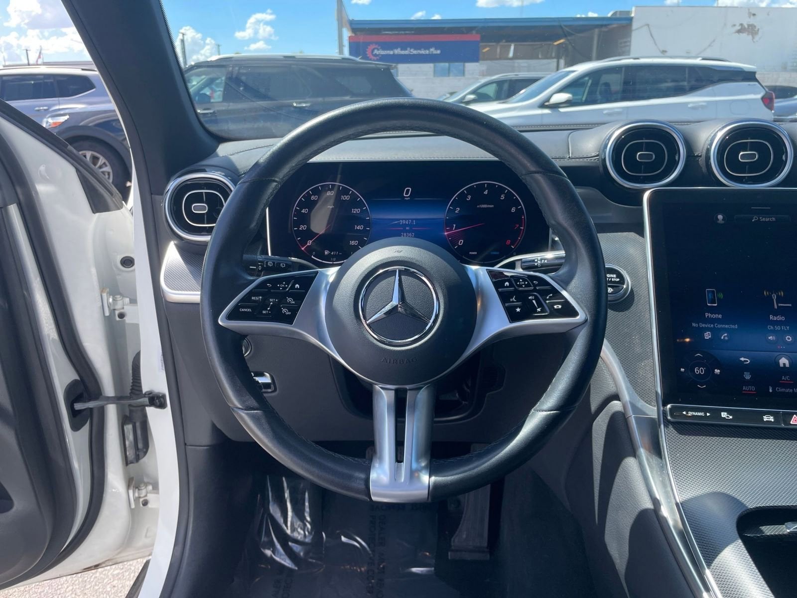 Thumbnail: 2024 Mercedes-Benz GLC - 28