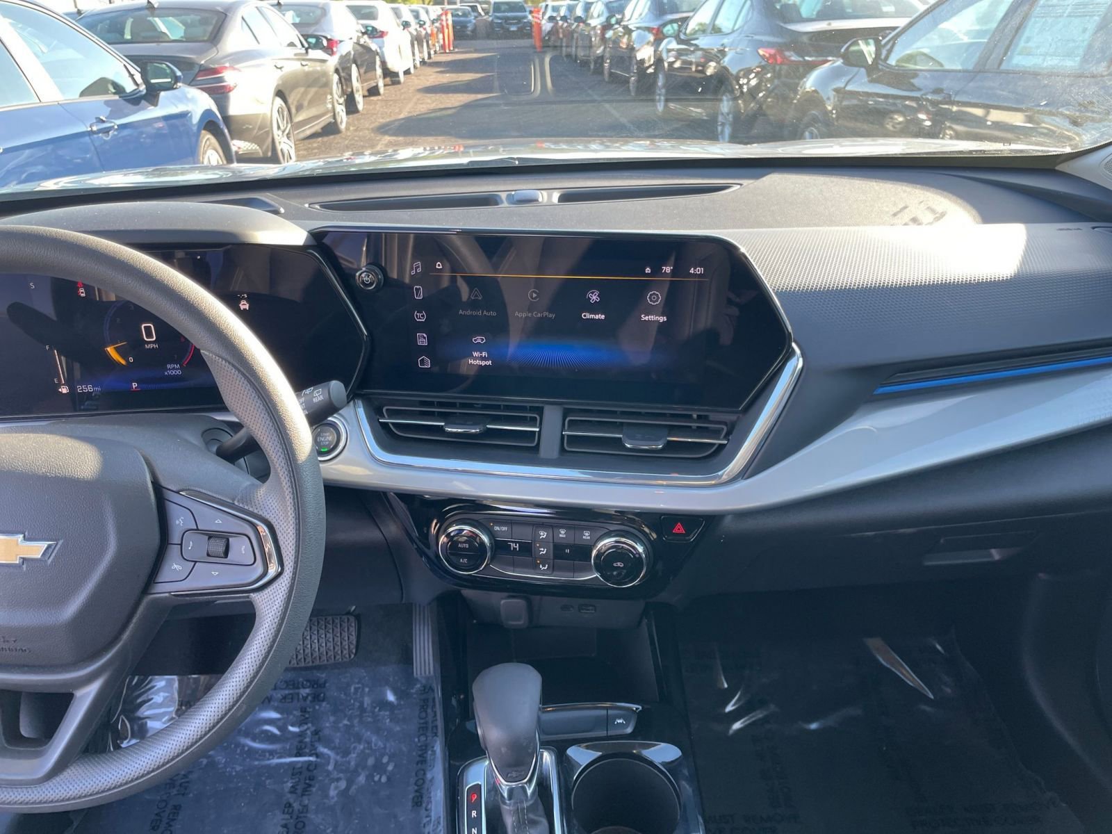 Thumbnail: 2025 Chevrolet Trax - 18