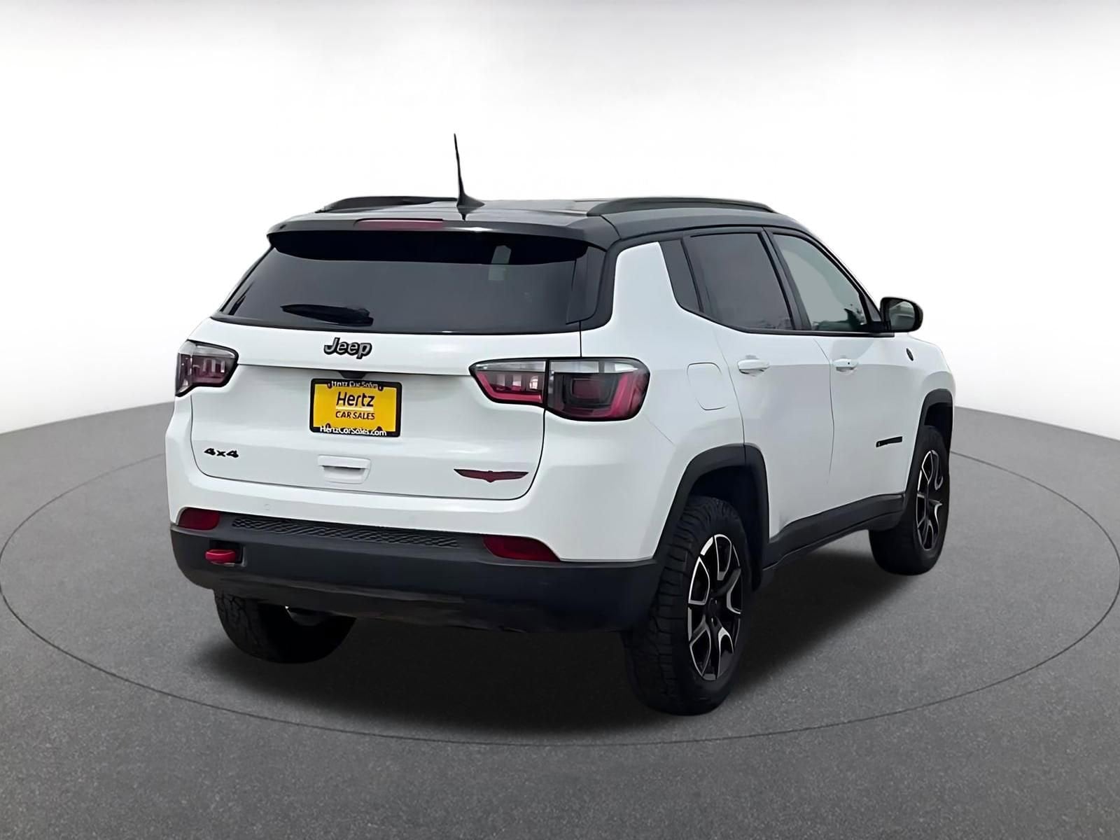 Thumbnail: 2025 Jeep Compass - 14