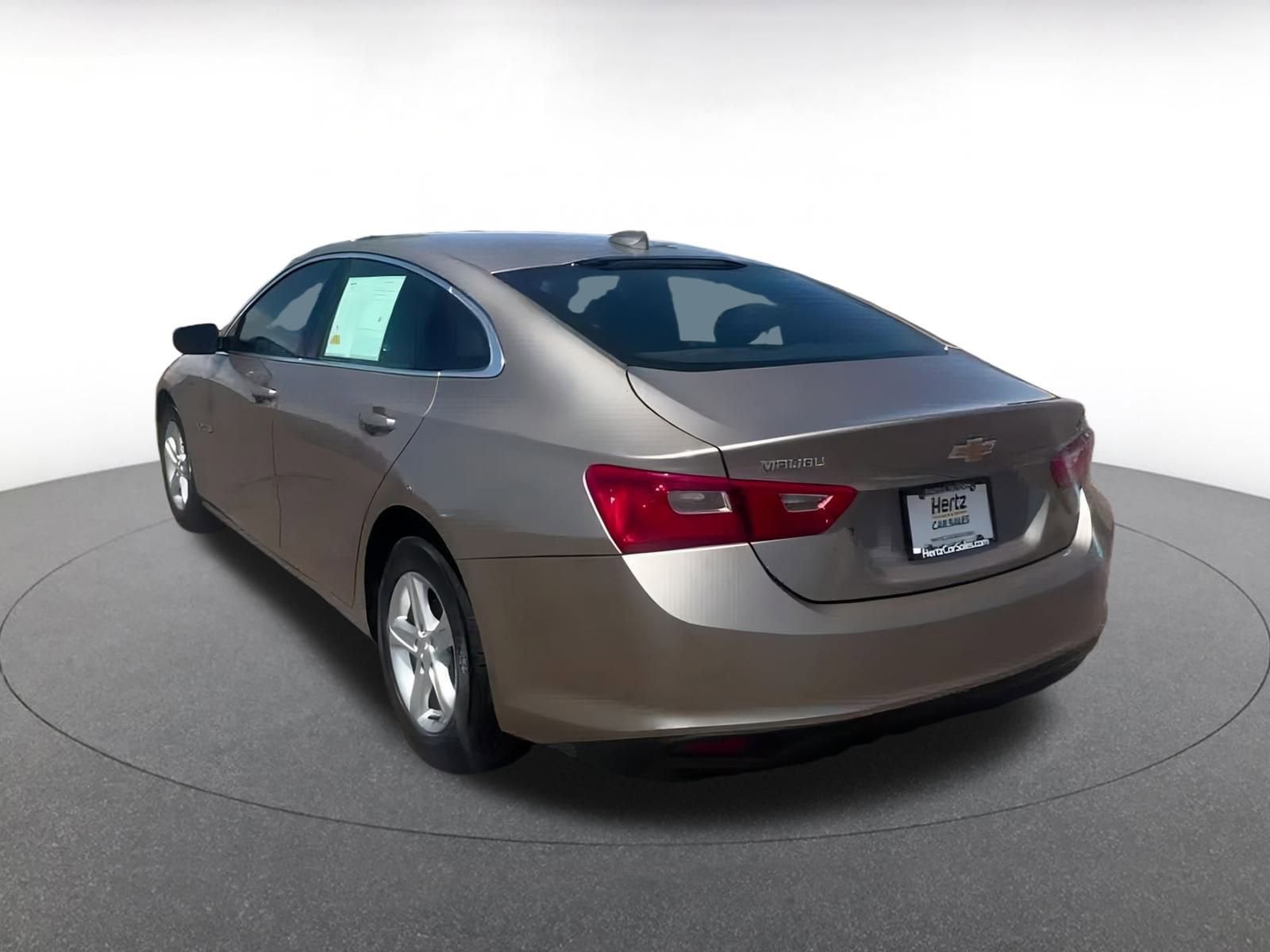 Thumbnail: 2023 Chevrolet Malibu - 11